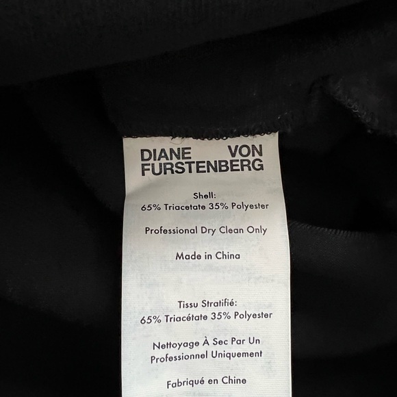 DVF black mid thigh dress with 3 buttons size XS - Picture 3 of 5